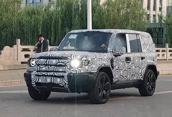 永信证券 尺寸增大且增程动力，iCar V27测试谍照曝光